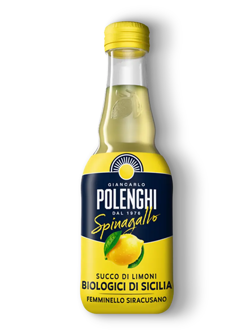 Una bottiglia di succo di limone biologico siciliano Polenghi Spinagallo con tappo e etichetta gialli, su cui è raffigurato un limone e sono riportate scritte in italiano.
